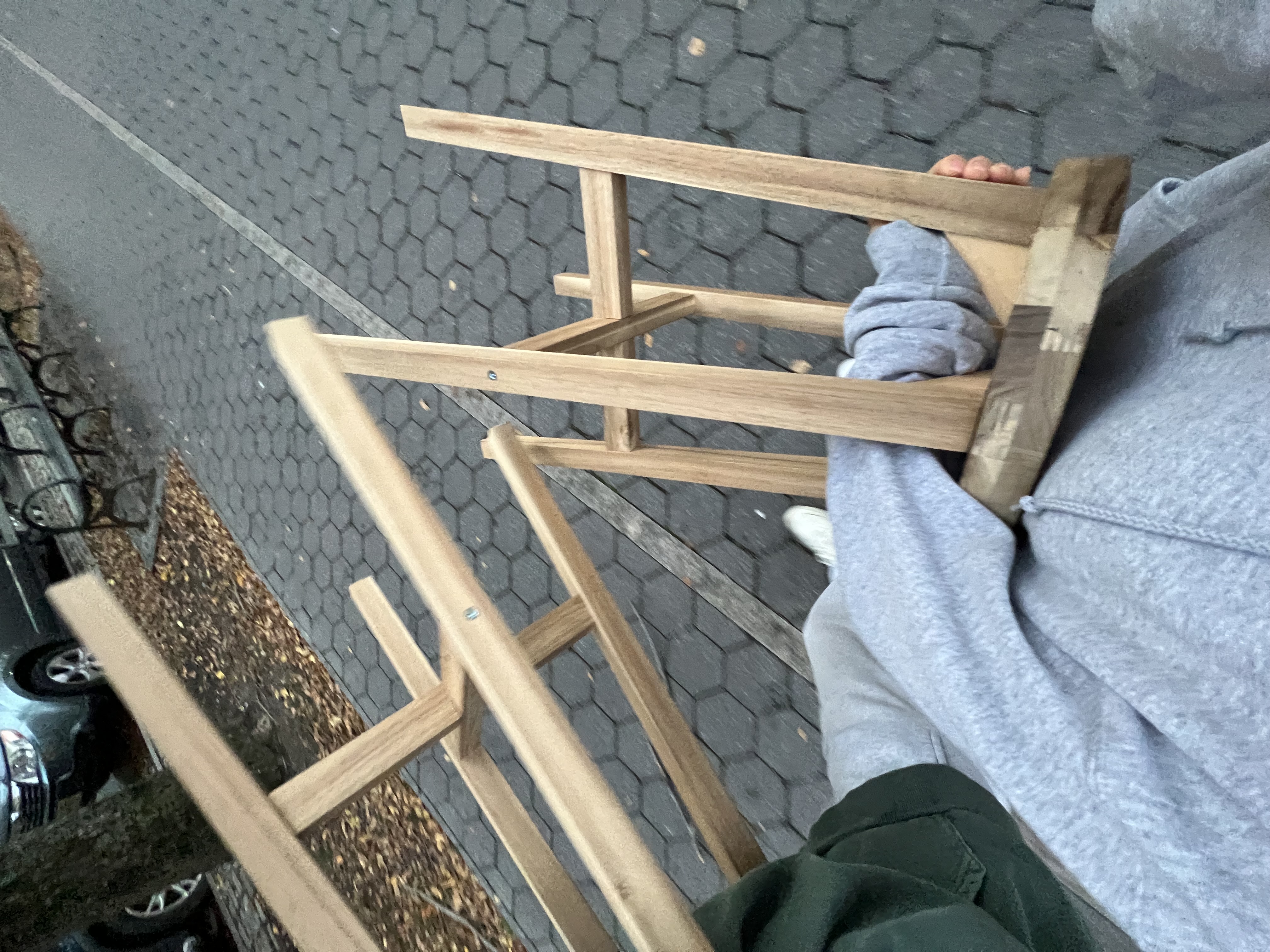 Selling a bedframe on Facebook Marketplace