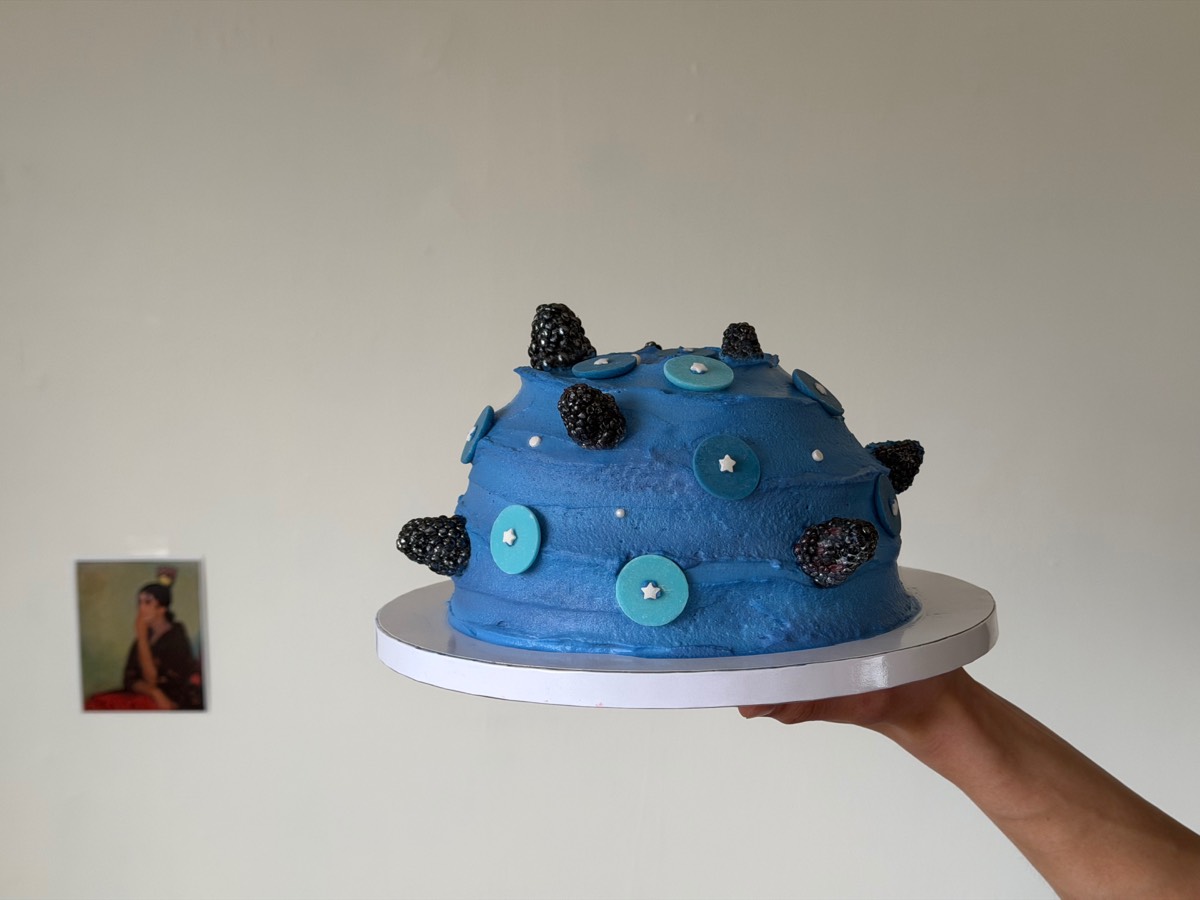 Blue cake